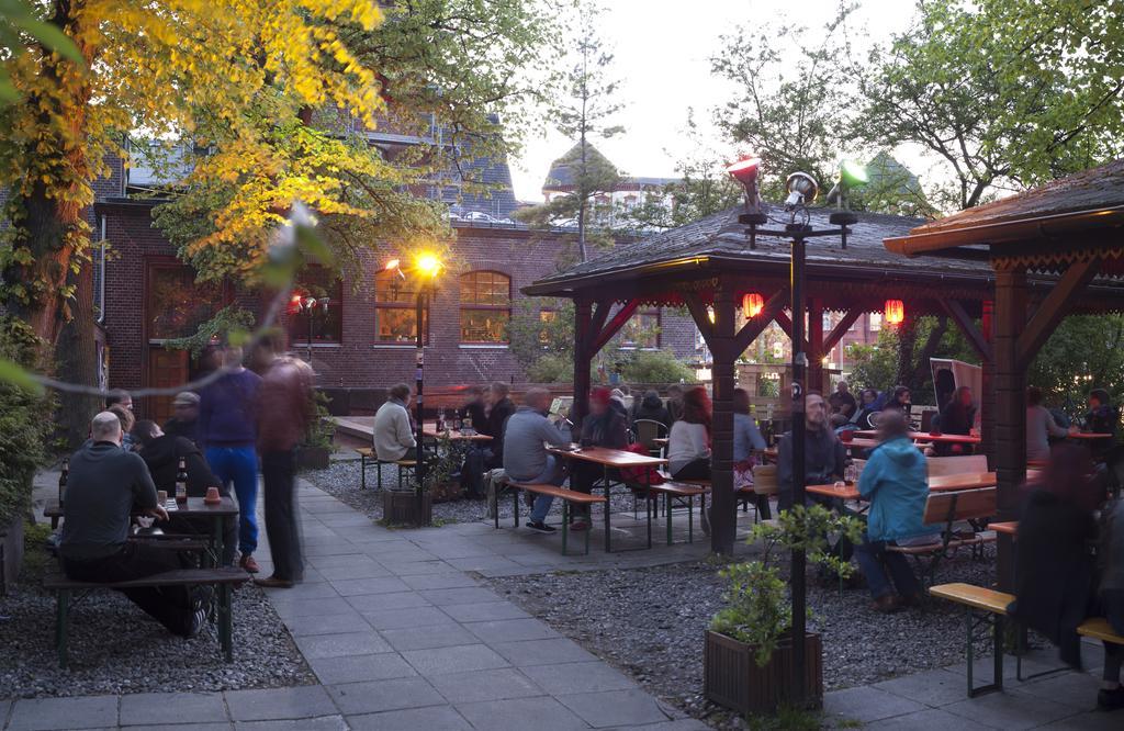 Subraum Hostel Rostock Buitenkant foto