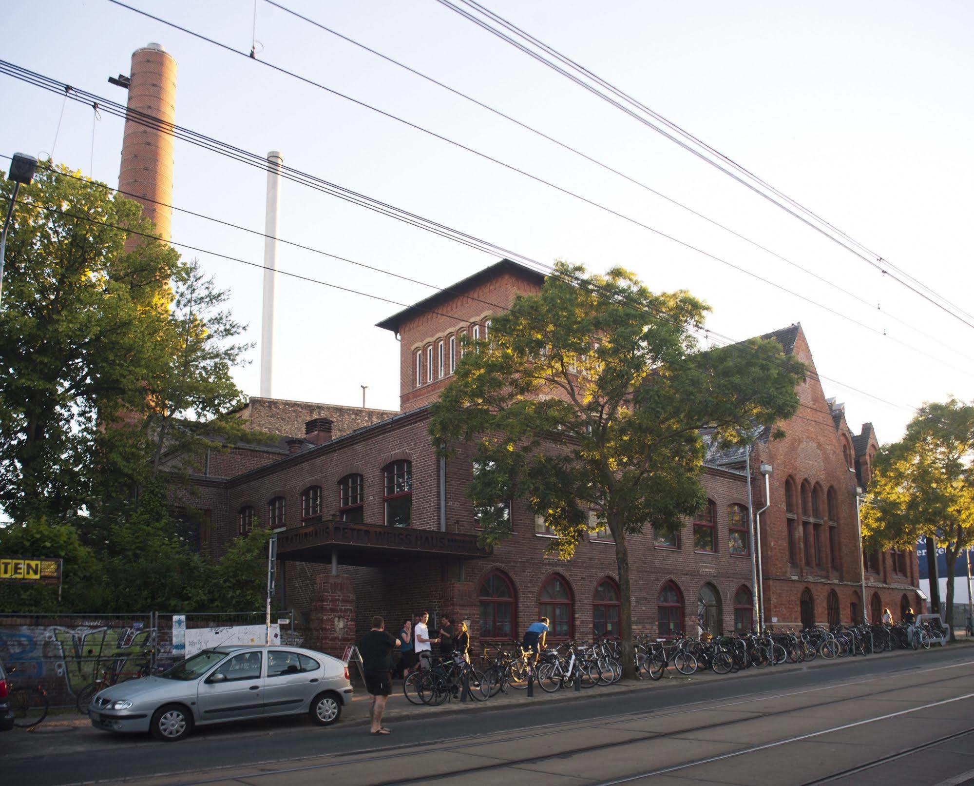 Subraum Hostel Rostock Buitenkant foto